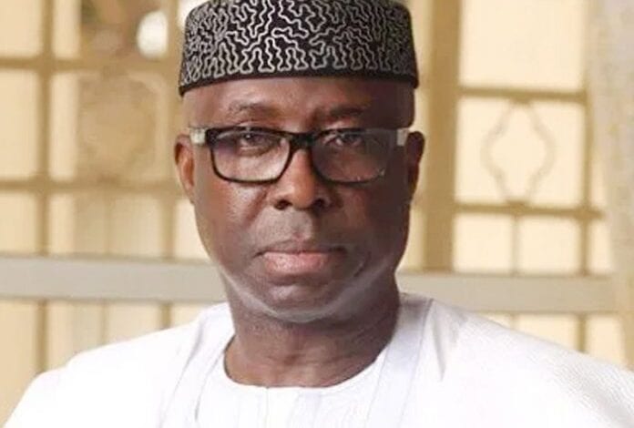 Minister charges youth