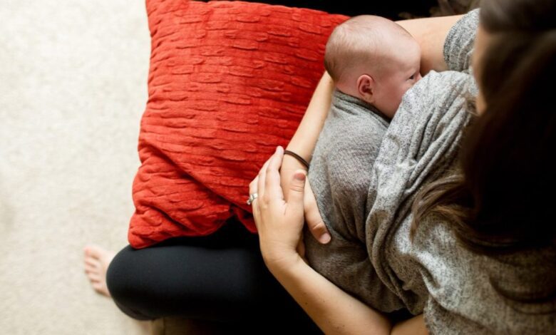 Mother_Breastfeeding