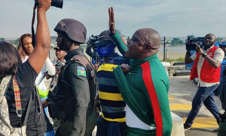 #endsars