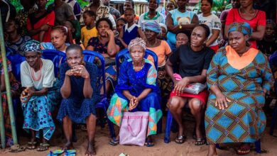 izombe women