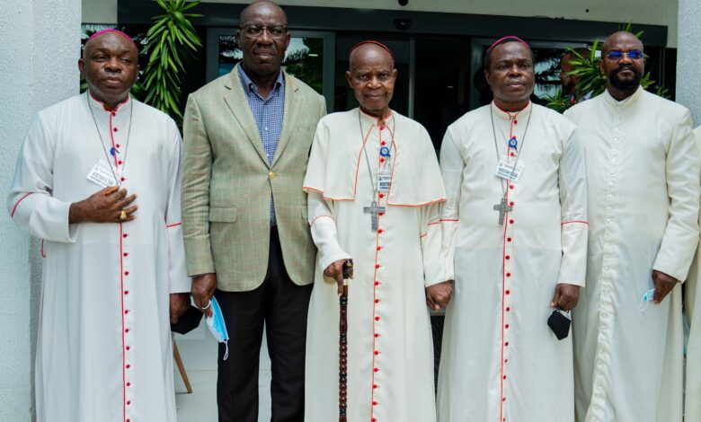 Obaseki Okogie i