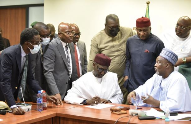 Kyari-in-a-meeting-with-House-or-Reps-and-airline-operators-on-high-cost-of-aviation-fuel