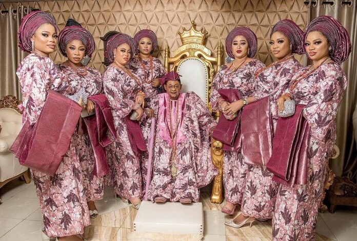 Alaafin and wives