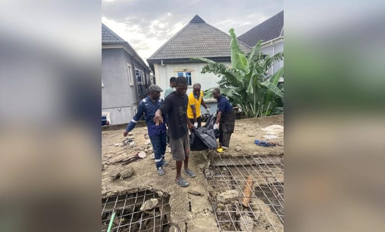 Abandoned building collapses in Lagos, kills 25-year-old, two rescued 1